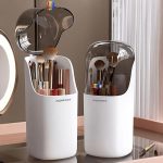Brushes organiser